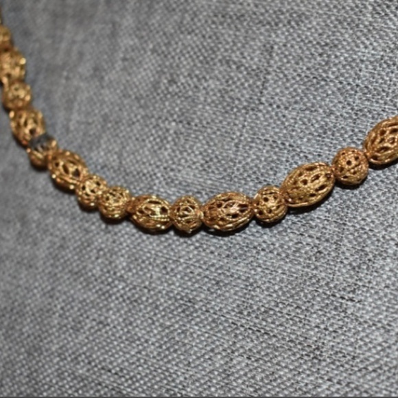 Vintage gold tone filigree Necklace 21" - Picture 2 of 5